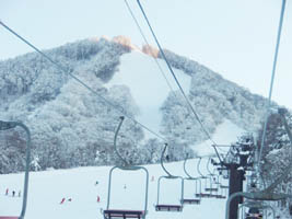今日は天気が良いので高社山へ登りましょう!